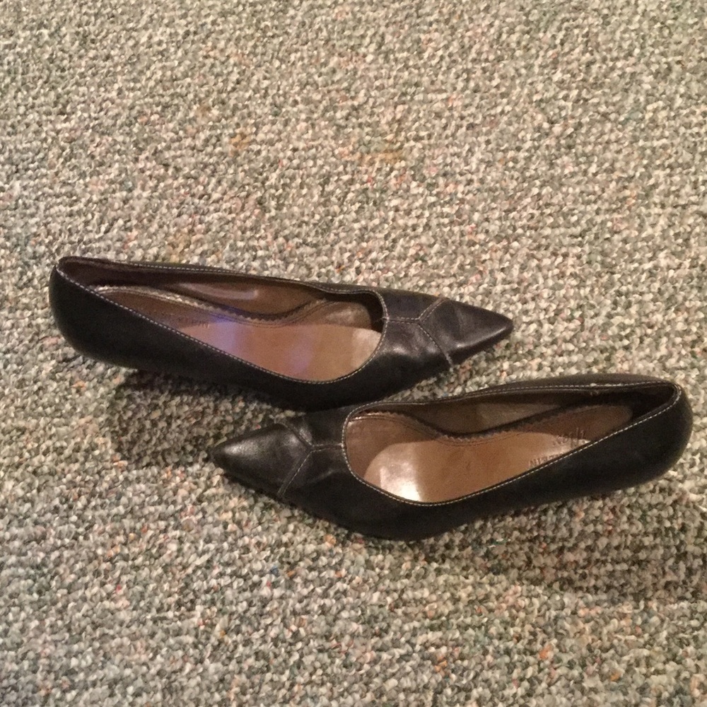 Anne Klein iflex pumps with 2 inch heel